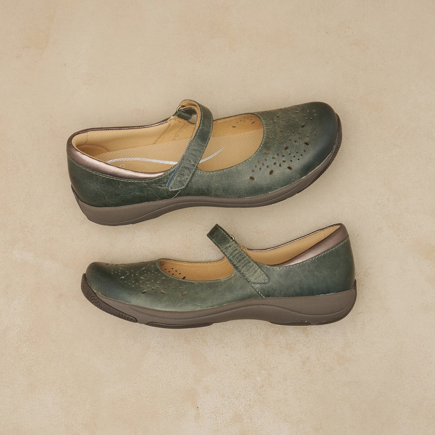 Stacy Lake Waxy Burnished