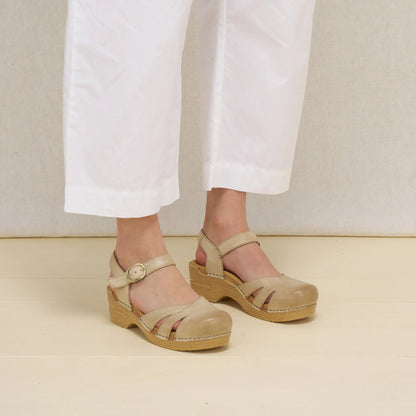 Margreta Biscotti Leather