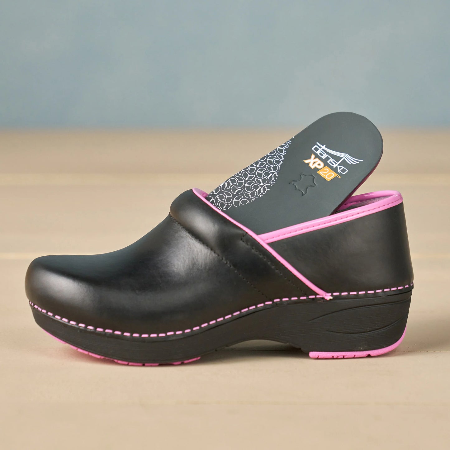 XP 2.0 Black/Pink Leather