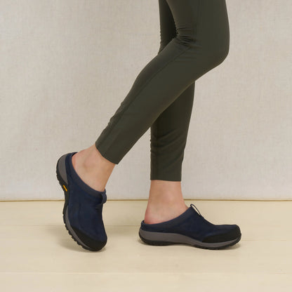 Pia Navy Leather