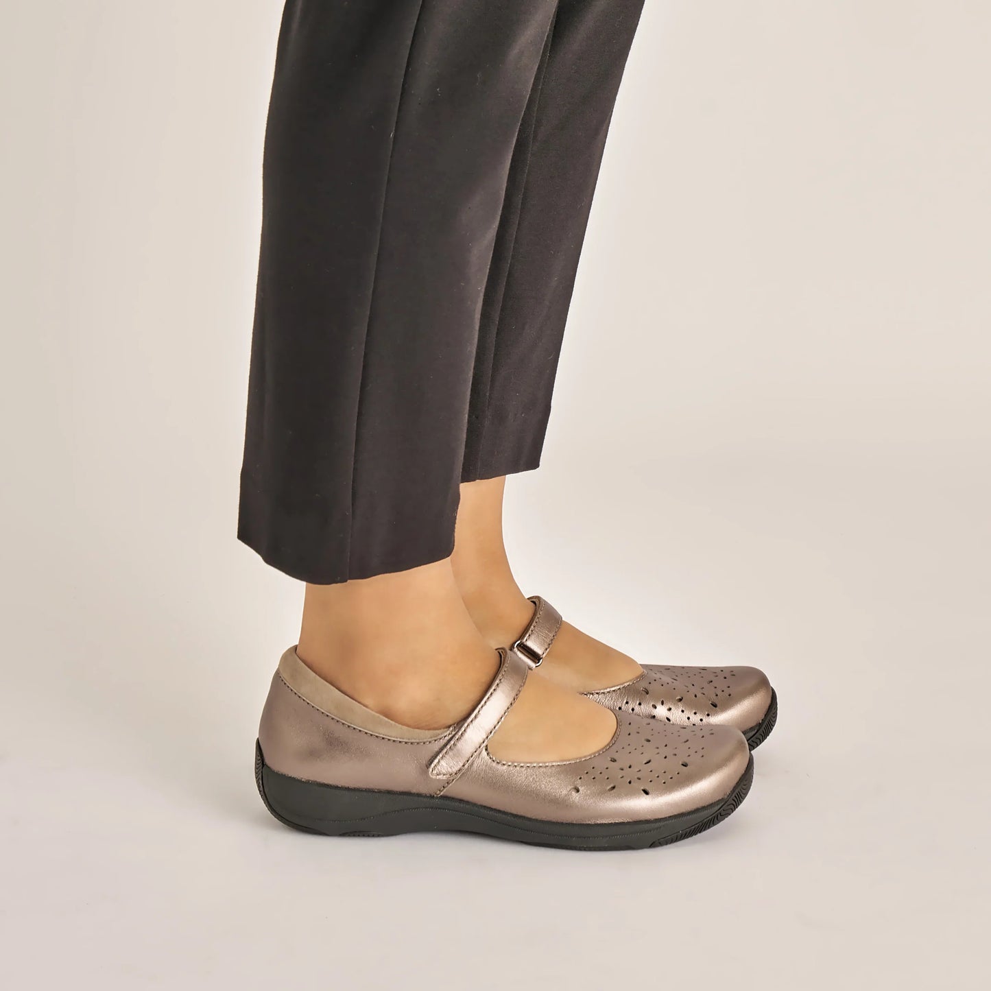 Stacy Pewter Metallic