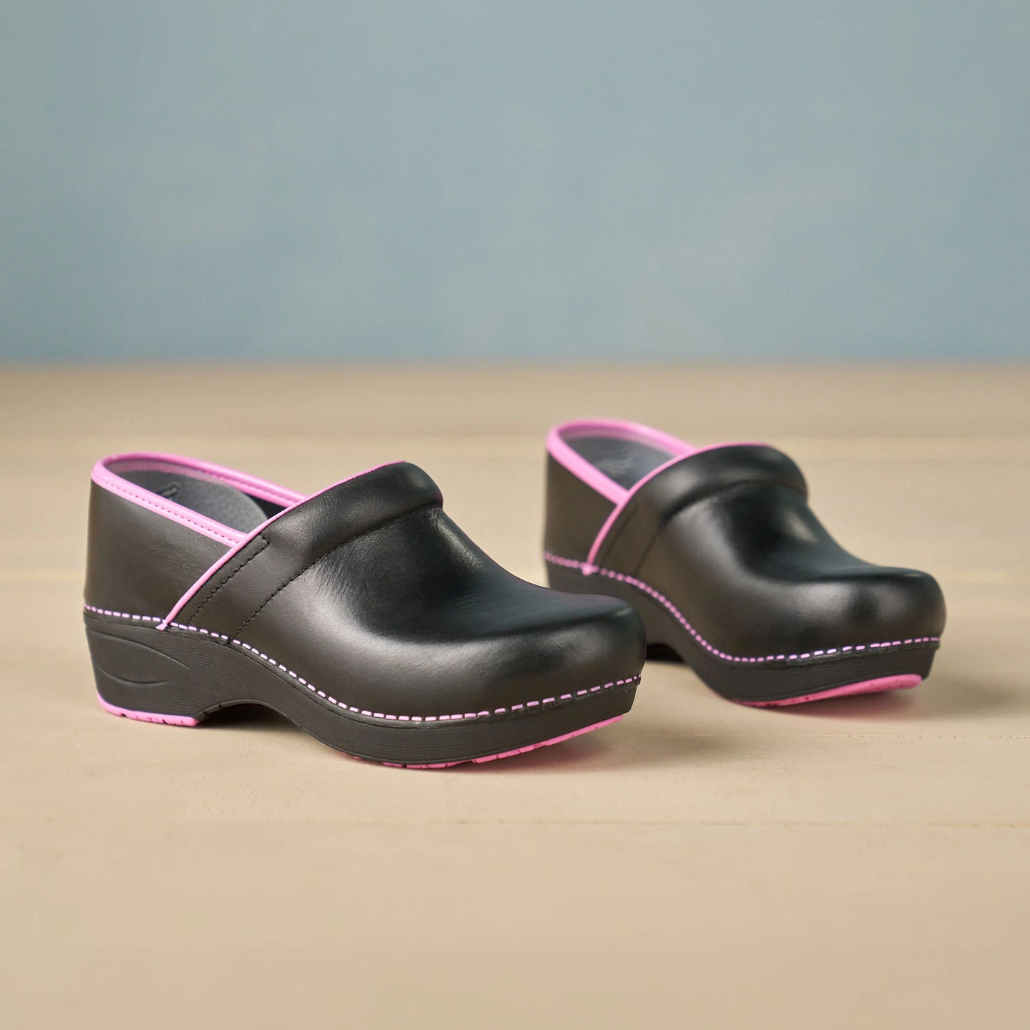 XP 2.0 Black/Pink Leather