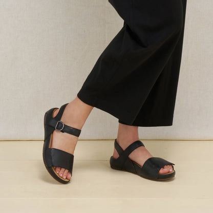 Tinsley Black Leather