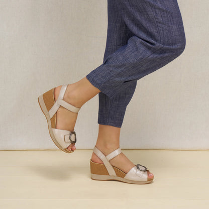 Stella Pearl Metallic